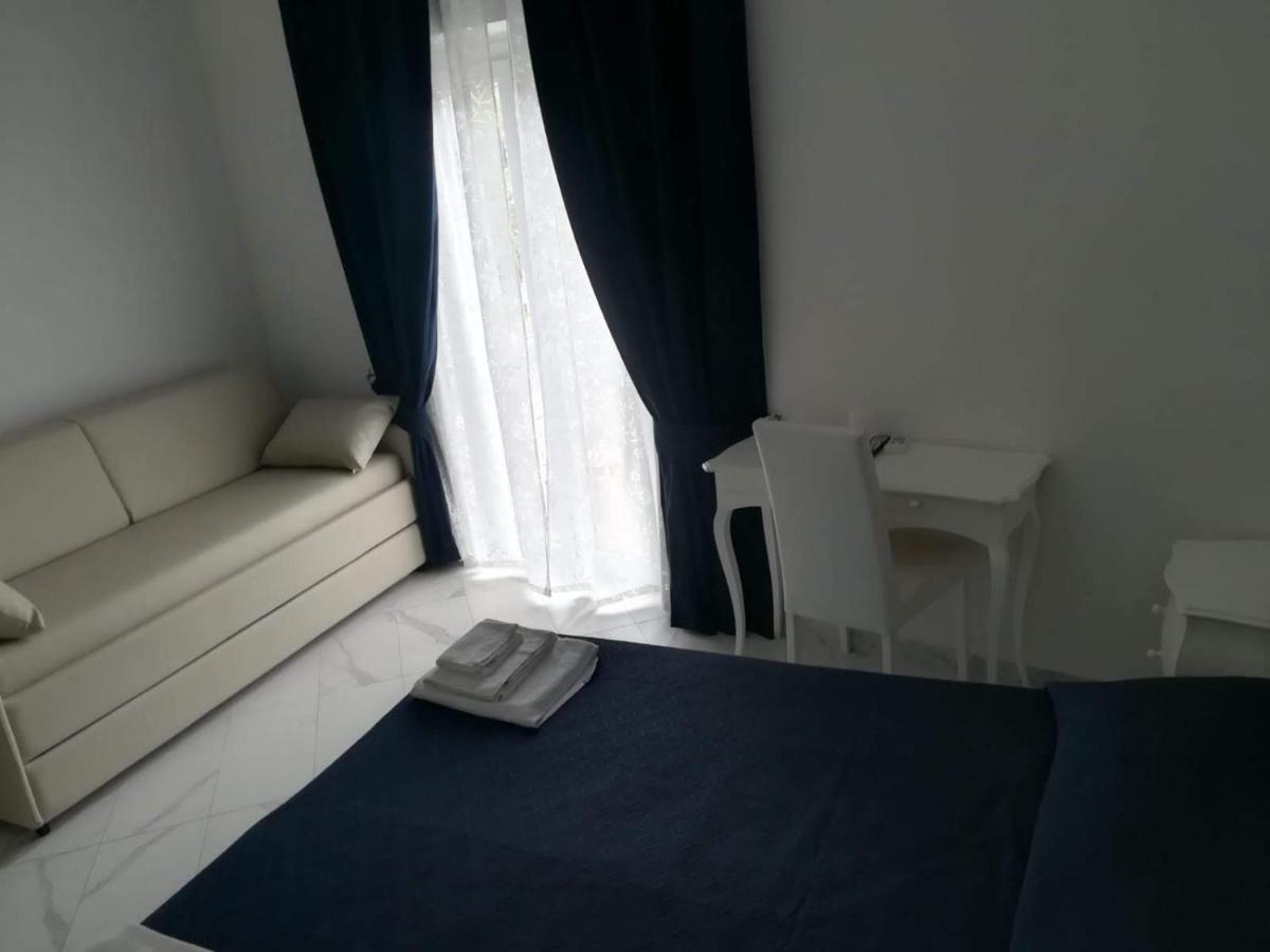 Colosseo Rooms Imperial Рим Экстерьер фото