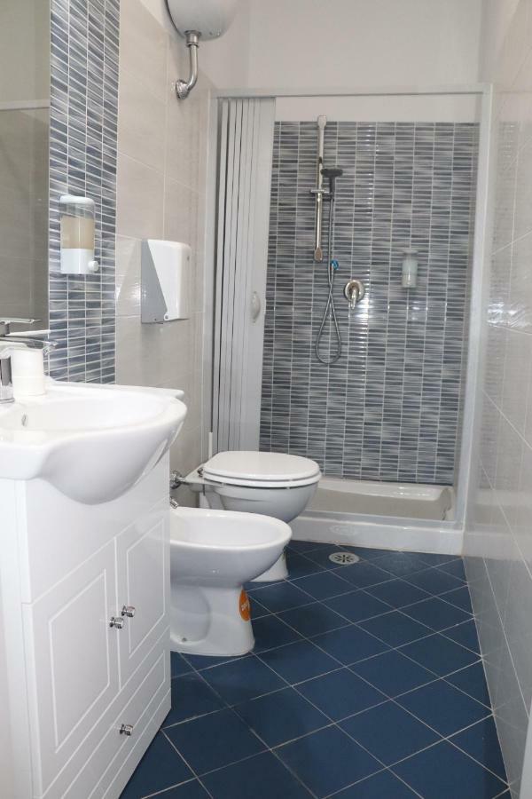 Colosseo Rooms Imperial Рим Экстерьер фото